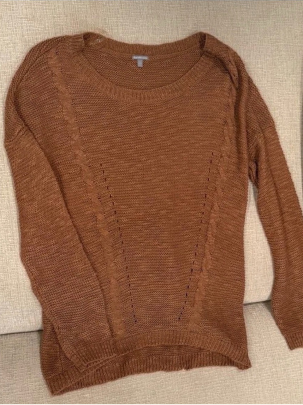 Women’s Lightweight Cable-Accent Sweater in Warm Rust